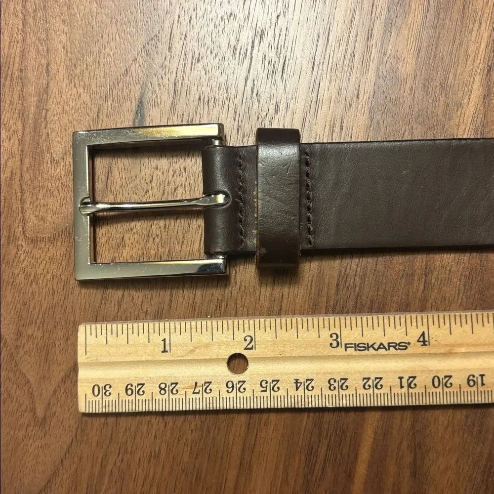 Banana Republic Mens Classic Brown Leather Belt with Silver Buckle - 36